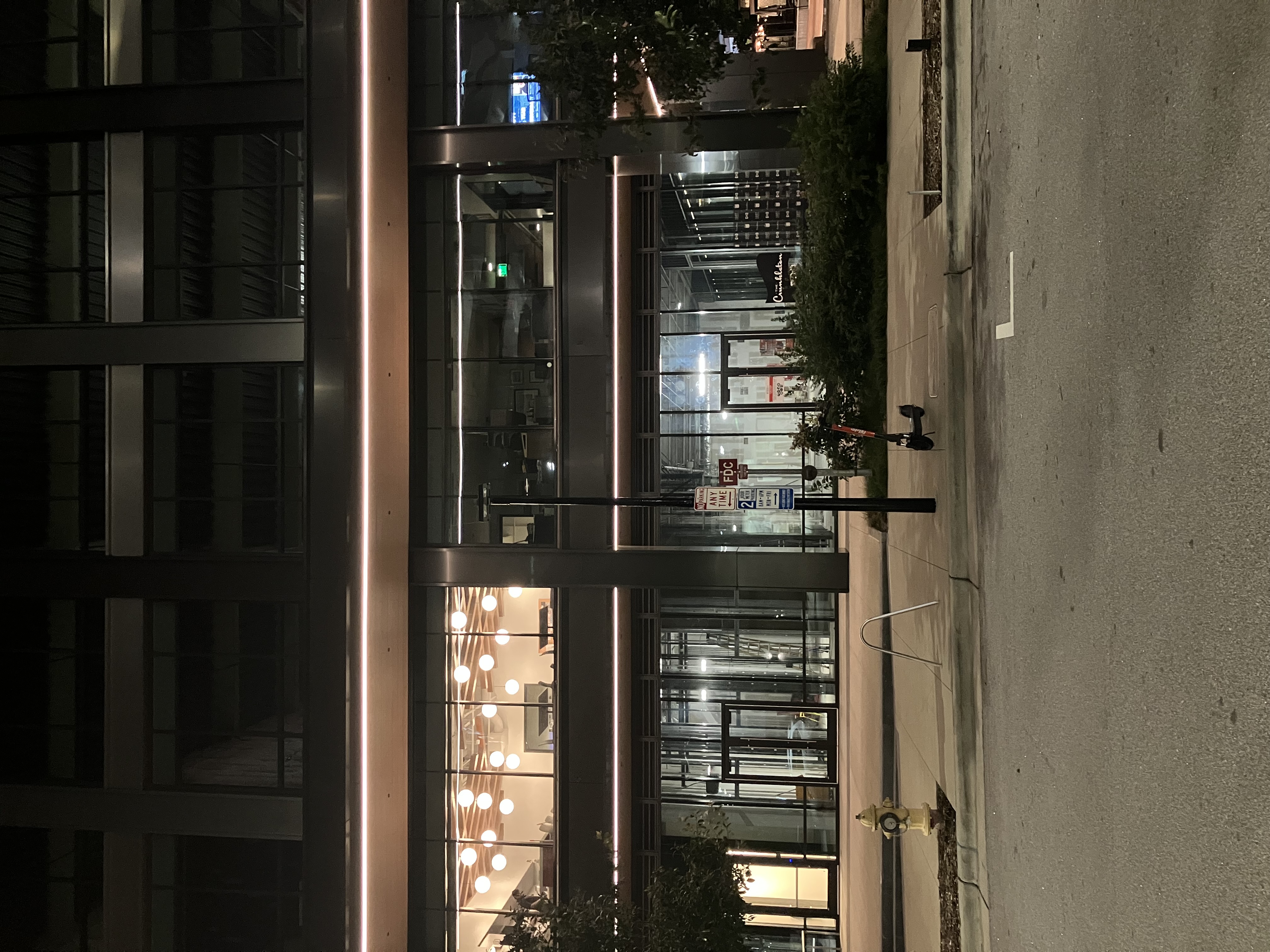 The gentle giant street lamp off