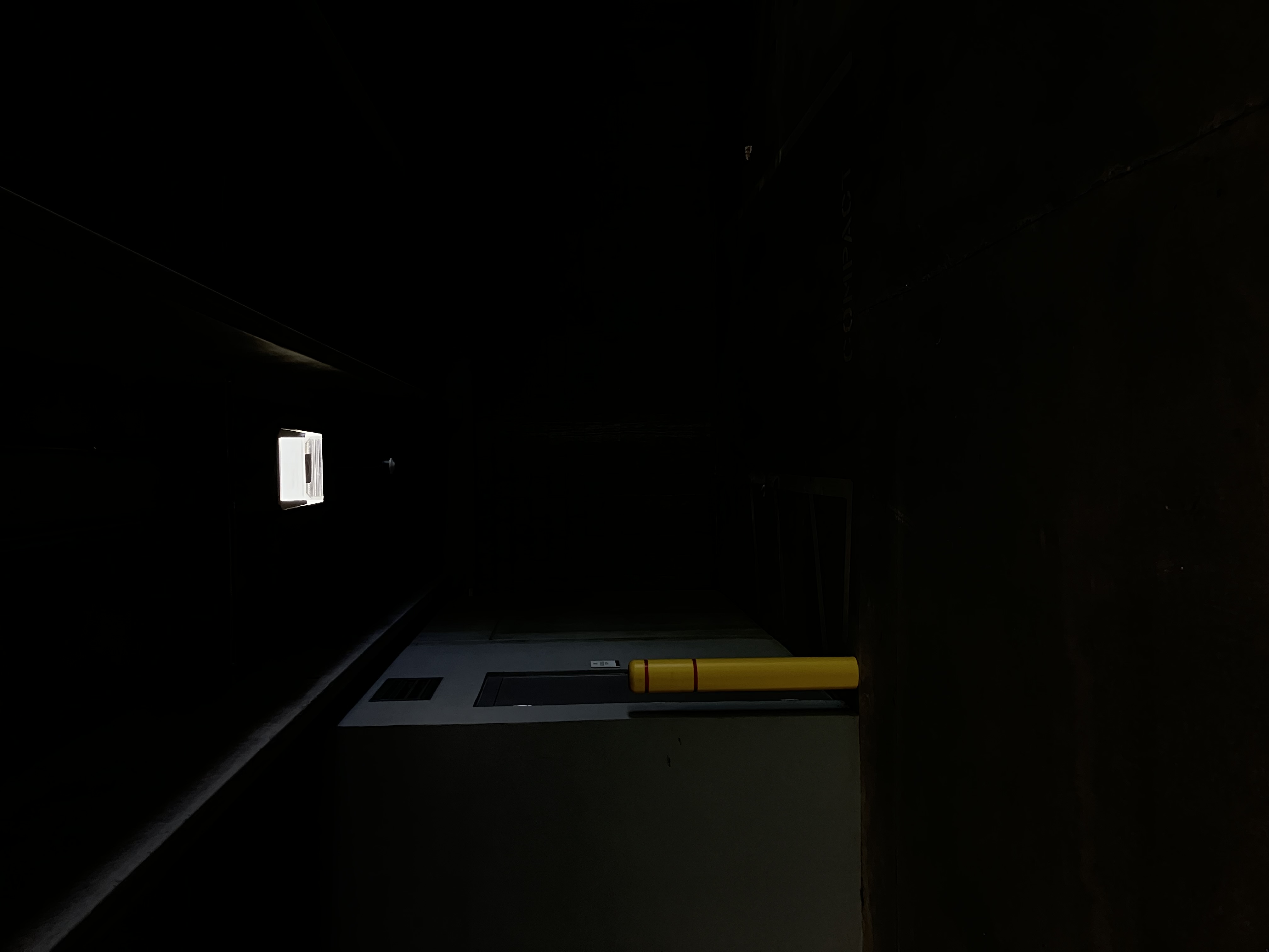 The subtle street lamp off